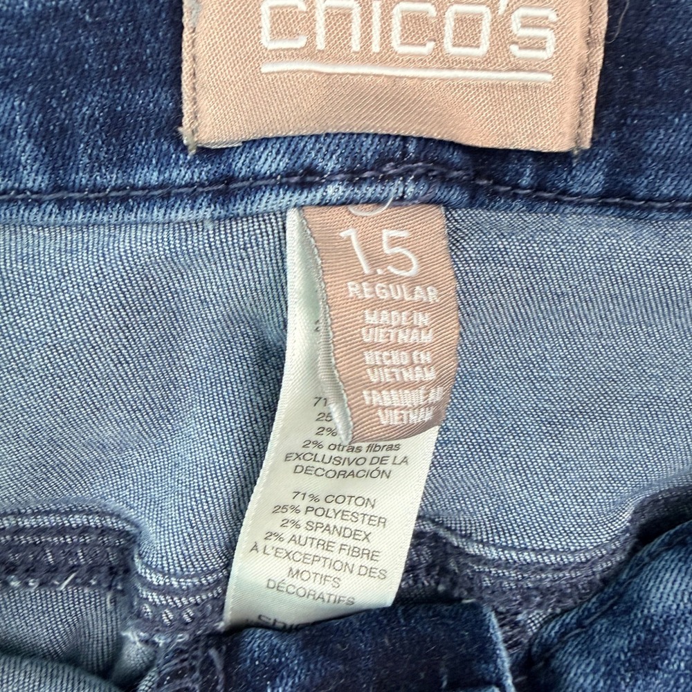 Chico's Embroidered Floral Straight Leg Jeans 1.5 Medium Wash Excellent - Picture 5 of 9